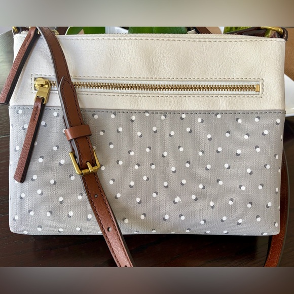 FOSSIL Crossbody Bag Tan Gray Shoulder Purse Polka Dot Adjustable Strap - Picture 2 of 10
